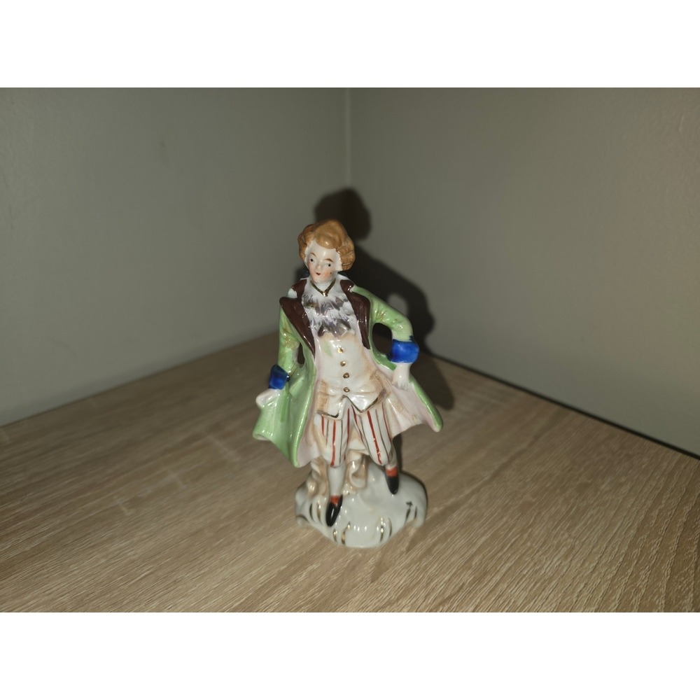 Vintage Occupied Japan Colonial Gentleman Porcelain Figurine Green Coat 4 inch